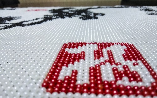 11月1日，居家創(chuàng)業(yè)項(xiàng)目，在家做的手工，加工人員找到手工之家的方式有很多種，圖為勵(lì)志珠珠繡串珠手工產(chǎn)品剪影