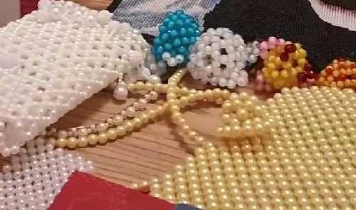 用責(zé)任和愛(ài)心，幫更多的人居家手工掙錢 --- --- 記手工之家優(yōu)秀合作伙伴云南楊女士