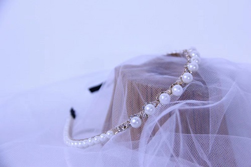 1月24日，在家兼職手工，帶回家做的手工項(xiàng)目，手工之家的純手工項(xiàng)目可以與家人一起做，圖為勵(lì)志珠珠繡串珠手工產(chǎn)品剪影