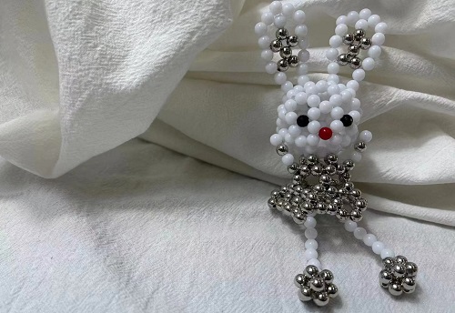 2月22日, 純手工加工項(xiàng)目，在家做串珠手工掙錢，在手工之家,由動(dòng)手掙錢到動(dòng)手動(dòng)口好收入,行動(dòng)很重要,圖為勵(lì)志珠珠繡串珠手工產(chǎn)品剪影