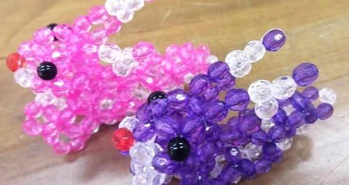 2月27日，靈活就業(yè)創(chuàng)業(yè)，手工加工回收項目，月底了，選擇了手工之家及珠繡串珠手工事業(yè)，都應(yīng)該更努力，圖為勵志珠珠繡串珠手工產(chǎn)品剪影