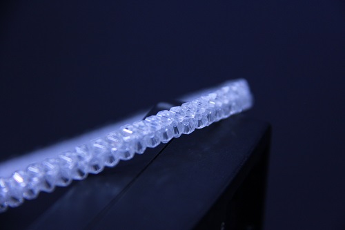 3月11日，拿回家做的手工副業(yè)，在家做手工掙錢，在手工之家，什么人適合做加工和銷售，圖為勵志珠珠繡串珠手工產(chǎn)品剪影