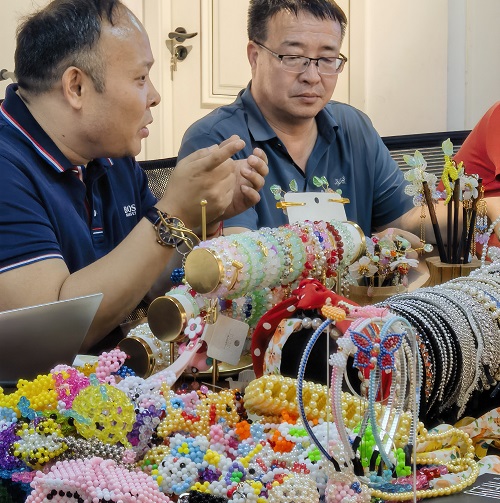 攜手前行，讓手工更好助力殘疾人事業(yè) ------ 記石家莊殘疾人協(xié)會一行到手工之家洽談交流