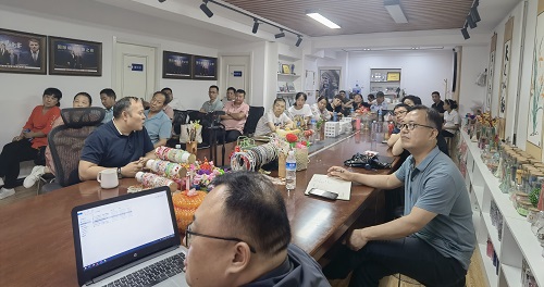 飾品加工廠+移動潮品店，讓大家一起做手工掙錢 ------ 記石家莊項目考察團隊到手工之家考察合作