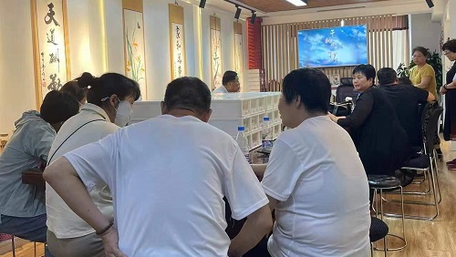 全心用手工助力，給殘疾人朋友一個新天地------記手工之家的串珠純手工項目受邀參加“百萬殘疾人居家創(chuàng)業(yè)工程”