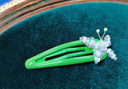 9月12日，外發(fā)手工活正規(guī)平臺，適合的串珠手工項目，開飾品加工廠，手工之家的服務這樣做，圖為飾品類串珠純手工產(chǎn)品剪影