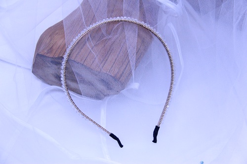 10月26日，外發(fā)手工活正規(guī)平臺，手工靈活就業(yè)創(chuàng)業(yè)，開飾品加工廠，手工之家對手工事業(yè)的堅持，收獲了大家的信任和支持，圖為串珠米珠繡手工產(chǎn)品剪影