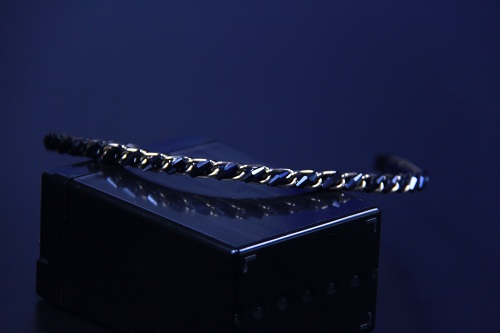 11月1日，手工活兼職可帶回家，拿回家做的手工副業(yè)，在家開飾品加工廠掙錢，手工之家努力讓大家多掙錢，圖為串珠米珠繡手工產(chǎn)品剪影