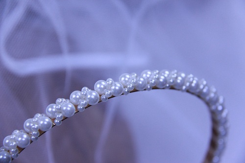 11月8日，手工活外發(fā)加工正規(guī)的廠家，開(kāi)飾品加工廠，靈活就業(yè)項(xiàng)目，與手工之家合作，信任來(lái)自于不斷地全面了解，圖為串珠純手工產(chǎn)品剪影