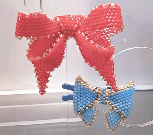 4月17日，手工活外發(fā)加工正規(guī)廠家，純手工加工串珠，開飾品加工廠，與手工之家合作，就是放心，圖為飾品類串珠純手工產(chǎn)品剪影