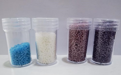 4月21日，外發(fā)手工活正規(guī)平臺，適合的串珠手工項(xiàng)目，開飾品加工廠，在手工之家，不管什么情況，服務(wù)都很好，圖為純手工串珠一款繡珠剪影