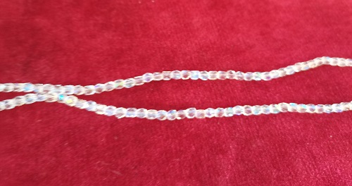 5月14日，手工活外發(fā)一手貨源，開手工加工廠，居家副業(yè)掙錢，與手工之家合作，為什么產(chǎn)品銷售收入好？圖為飾品類串珠純手工產(chǎn)品剪影