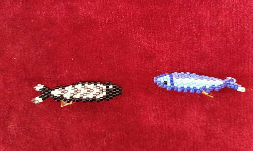 5月19日，外發(fā)手工活正規(guī)平臺，開串珠加工廠，在家做手工掙錢，手工之家的發(fā)展離不開不斷創(chuàng)新，圖為串珠米珠繡純手工產(chǎn)品剪影