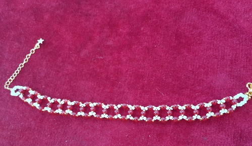 7月2日，在家就能賺錢(qián)的工作，開(kāi)手工加工廠，正規(guī)手工活外發(fā)加工網(wǎng)副業(yè)，認(rèn)真和努力，在手工之家就有好的收入，圖為串珠米珠繡純手工產(chǎn)品剪影