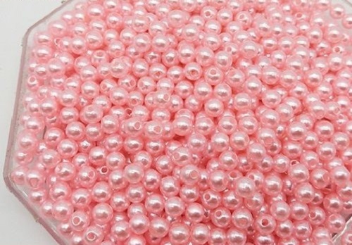 7月30日，手工活外發(fā)加工可靠嗎？純手工串珠靈活就業(yè)，做手工傳承官，在手工之家，平臺和純手工都正規(guī)可靠，圖為串珠米珠繡手工材料剪影