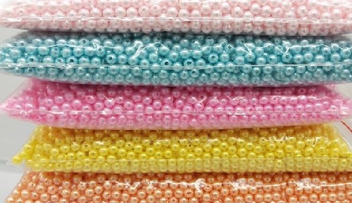 7月30日，手工活外發(fā)加工可靠嗎？純手工串珠靈活就業(yè)，做手工傳承官，在手工之家，平臺和純手工都正規(guī)可靠，圖為串珠米珠繡手工材料剪影