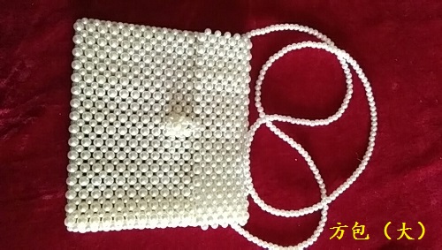 8月17日，可在家做的兼職手工活，想接正規(guī)廠家手工項(xiàng)目,做手工傳承官，在手工之家，重合作、重服務(wù)，圖為串珠米珠繡純手工產(chǎn)品剪影