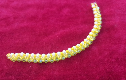 9月27日，拿回家做的手工活，在家掙錢的好副業(yè)創(chuàng)業(yè)，做手工傳承官，手工之家的手工事業(yè)給了大家多掙錢的機(jī)遇，圖為串珠米珠繡手工產(chǎn)品剪影