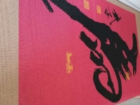 5月9日，手工外發(fā)加工網(wǎng)，全國(guó)正規(guī)手工活平臺(tái)有哪些，手工之家的加工人員在交流中成為朋友，圖為勵(lì)志珠珠繡串珠手工產(chǎn)品剪影