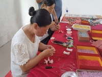 珠繡手工落地生根，讓農(nóng)民能多一份收入--- --- 記手工之家郝總受邀到邯鄲某地手工培訓(xùn)室指導(dǎo)工作