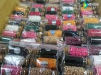 拿回家做的純手工，小小珠繡產(chǎn)品豐富多樣，讓人喜歡