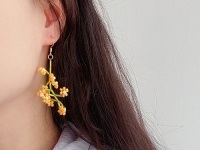 7月19日，可在家做的兼職手工活，想接正規(guī)廠家的手工項目，開飾品加工廠，放心在家做手工副業(yè)，與手工之家合作，加工好的合格產(chǎn)品有兩條出路，圖為串珠米珠繡手工產(chǎn)品剪影