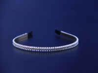 10月29日，手工活兼職招聘信息，居家靈活就業(yè)副業(yè)，開(kāi)飾品加工廠，手工之家手工的服務(wù)對(duì)大家沒(méi)有區(qū)別，圖為串珠米珠繡手工產(chǎn)品剪影