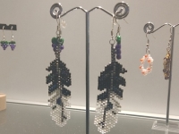 拿回家做的手工活，純手工串珠產(chǎn)品精美好做，加工銷售能一起做