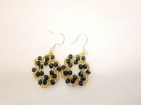 2月19日，兼職手工活外發(fā)加工在家可做，在家做手工，靈活就業(yè)創(chuàng)業(yè)，開飾品加工廠，在手工之家，一年四季都是做手工掙錢的好時(shí)光，圖為串珠米珠繡手工產(chǎn)品剪影