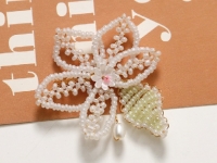 手工活兼職可帶回家，大家喜歡串珠純手工，因?yàn)橛袃?yōu)勢(shì)