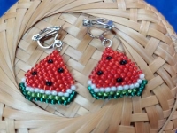 兼職手工活可以帶回家做，產(chǎn)品多，各有各的美，很受歡迎