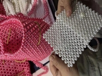 長期拿回家做的純手工活，合作后在家賺錢沒有后顧之憂