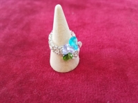 7月1日，附近有沒有兼職手工活,開手工加工廠，農(nóng)村手工加工副業(yè)靈活就業(yè)，誠信是手工之家手工事業(yè)不斷發(fā)展的源動(dòng)力，圖為串珠米珠繡純手工產(chǎn)品剪影