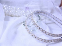 8月18日，手工活從哪里找廠家，可靠的串珠手工項(xiàng)目，靈活就業(yè)做手工傳承官，在手工之家，純手工事業(yè)發(fā)展讓大家收入好，圖為串珠米珠繡純手工產(chǎn)品剪影