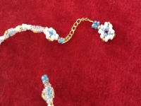 11月2日，在家可以做的兼職工作，在家手工創(chuàng)業(yè)，低成本創(chuàng)業(yè)做手工傳承官，在手工之家，有沒有實地考察都一樣有良好合作，圖為串珠米珠繡純手工產(chǎn)品剪影