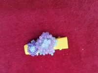 11月19日，在家就能賺錢的工作，帶回家做的手工創(chuàng)業(yè)項目，輕資產(chǎn)創(chuàng)業(yè)做手工傳承官，在手工之家，全面創(chuàng)新讓純手工發(fā)展更好，圖為串珠米珠繡純手工產(chǎn)品剪影