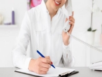 2025年足不出戶，在家門口做事，比開工廠收入還高，這樣的工作你想要嗎