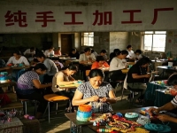 年后找活不用愁，對于有“閑時間”的她們來說，在家小成本開手工加工廠有搞頭