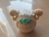 3月8日，在家做的手工活正規(guī)平臺，居家小成本創(chuàng)業(yè)開手工加工廠，極簡創(chuàng)業(yè)做手工傳承官，在手工之家，自信因為真實，圖為鉤織純手工產(chǎn)品剪影