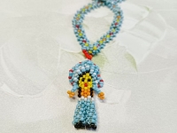 3月14日，外發(fā)手工領(lǐng)回家做，靈活副業(yè)創(chuàng)業(yè)，低成本創(chuàng)業(yè)開手工加工廠、做手工傳承官，在手工之家，創(chuàng)新發(fā)展，大家都是主力，圖為串珠米珠繡純手工產(chǎn)品剪影