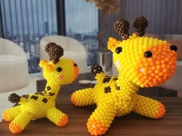 串珠米珠繡純手工產(chǎn)品展示，精美的掛件飾品