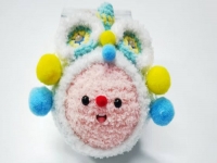 11月7日，在家就能掙錢(qián)的工作，兼職創(chuàng)業(yè)做手工工作室，手工外發(fā)加工正規(guī)的廠家，與手工之家合作，大家都能做好，圖為鉤織純手工產(chǎn)品剪影