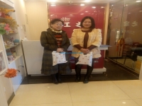 河南周口張女士與吉林松原劉女士相遇手工活之家，結(jié)下深厚友誼