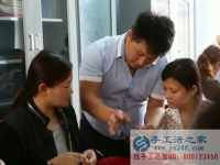 炎炎夏日即將到來，在家做手工活串珠繡加工掙錢，清涼不受罪