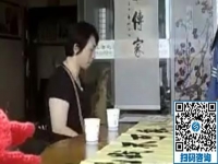 這位美女姐姐到手工活之家考察，對各個環(huán)節(jié)都咨詢得很到位