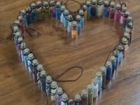 加工材料環(huán)保安全，勵(lì)志珠珠繡外發(fā)手工活居家掙錢(qián)有保障