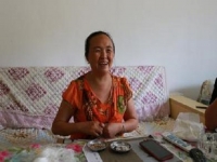 珠繡繡娘故事（一）：貴州殷萬芳的成長(zhǎng)路