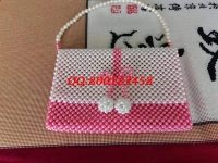 4月1日，拿回家做的手工活，手工活掙錢，敬業(yè)的企業(yè)手工之家更適宜合作，勵(lì)志珠珠繡新款珠包實(shí)拍