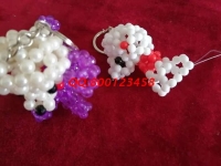 8月20日，可以寄到家做的手工活，在手工之家能找到正規(guī)可靠的管回收手工活，圖為勵(lì)志珠珠繡串珠小飾品成品及加工細(xì)節(jié)實(shí)拍