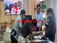 9月11日，把手工活拿回家做，選擇勵(lì)志珠珠繡外發(fā)手工活，因?yàn)檫@是對(duì)非遺傳統(tǒng)手工的傳承和創(chuàng)新，圖為手工之家接待考察合作加工客戶剪影